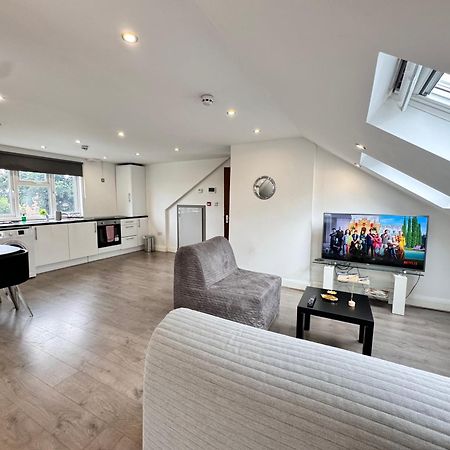 Hatton Apartments Heathrow Airport- Free Parking-Free Underground To And From Heathrow Airport Hatton Cross See Picture-See London Fast Hatton Cross To Central London 30Min Extérieur photo