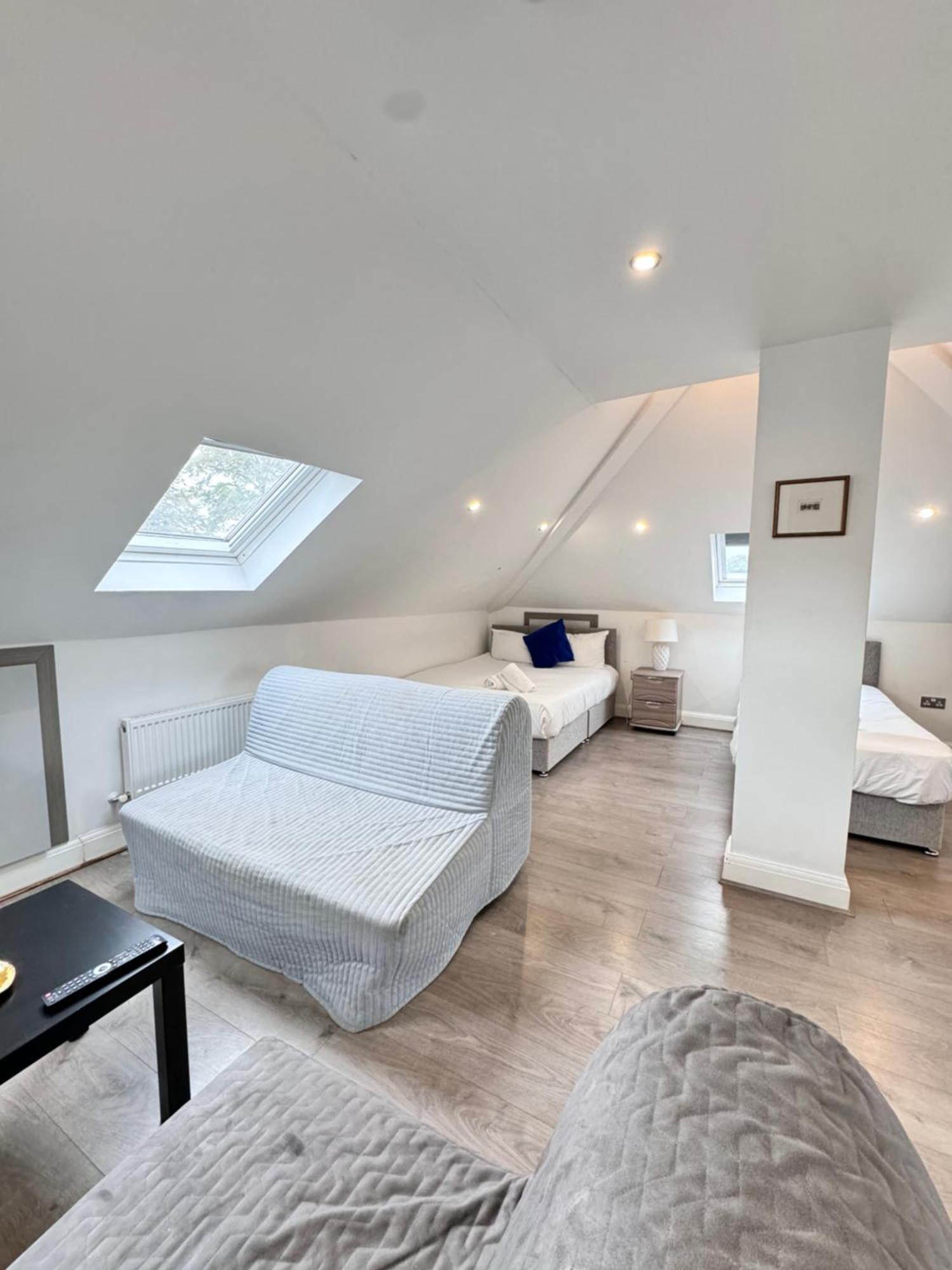 Hatton Apartments Heathrow Airport- Free Parking-Free Underground To And From Heathrow Airport Hatton Cross See Picture-See London Fast Hatton Cross To Central London 30Min Extérieur photo