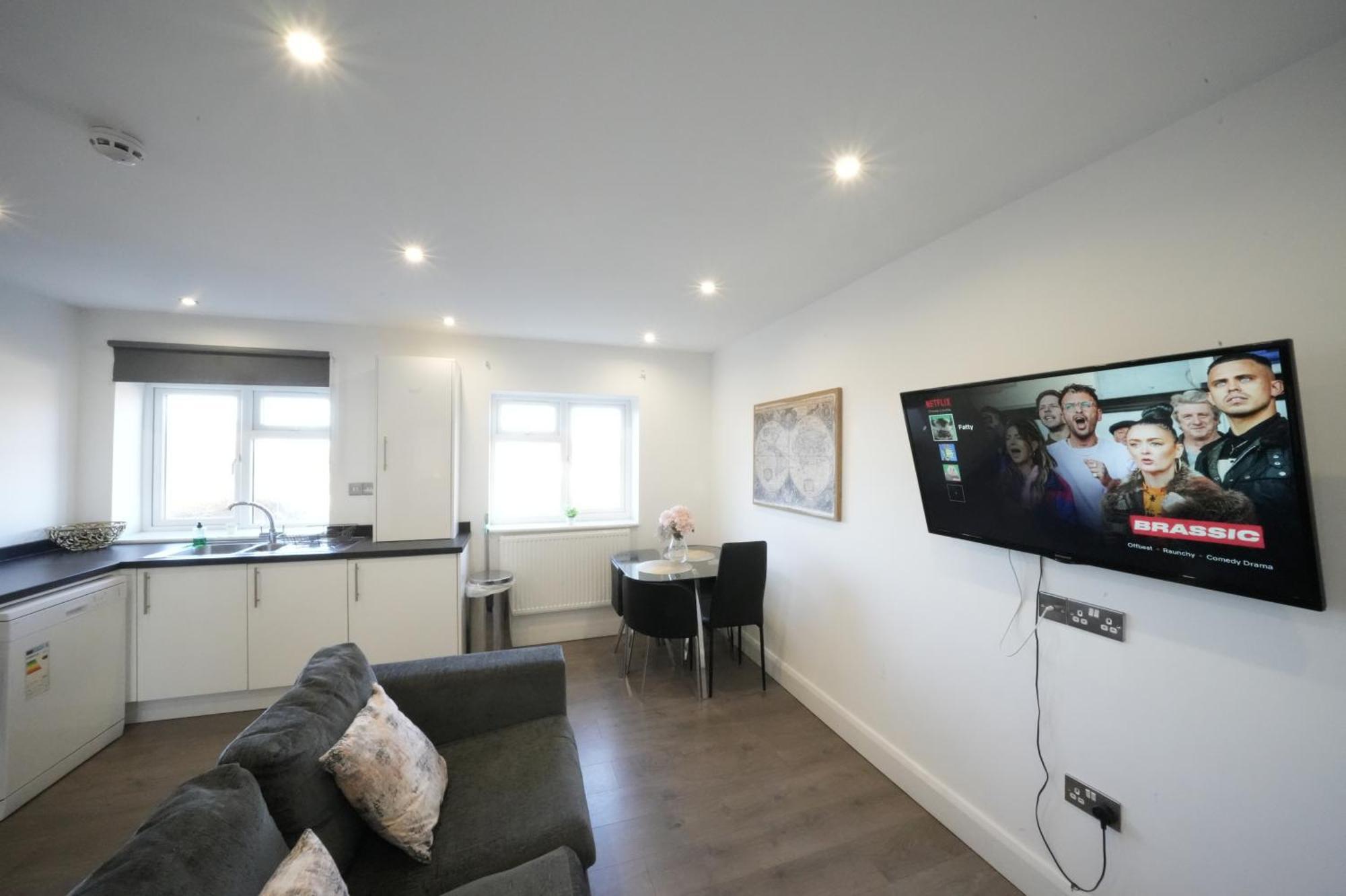 Hatton Apartments Heathrow Airport- Free Parking-Free Underground To And From Heathrow Airport Hatton Cross See Picture-See London Fast Hatton Cross To Central London 30Min Extérieur photo