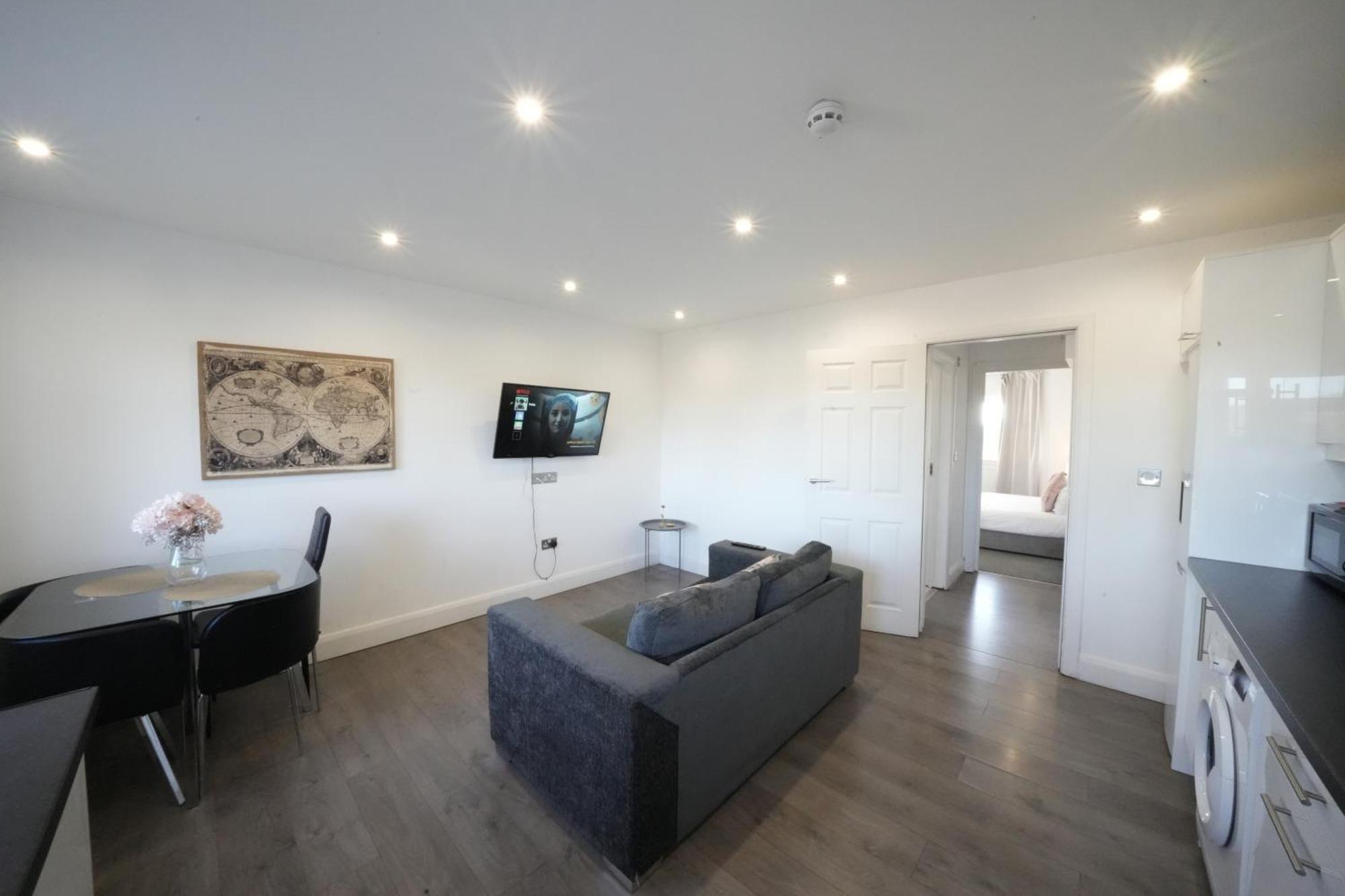 Hatton Apartments Heathrow Airport- Free Parking-Free Underground To And From Heathrow Airport Hatton Cross See Picture-See London Fast Hatton Cross To Central London 30Min Extérieur photo