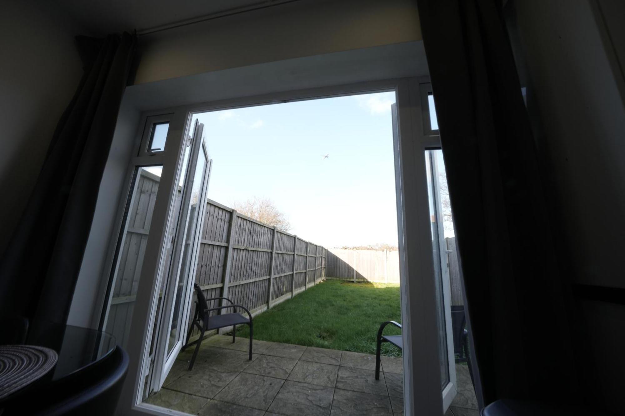Hatton Apartments Heathrow Airport- Free Parking-Free Underground To And From Heathrow Airport Hatton Cross See Picture-See London Fast Hatton Cross To Central London 30Min Extérieur photo