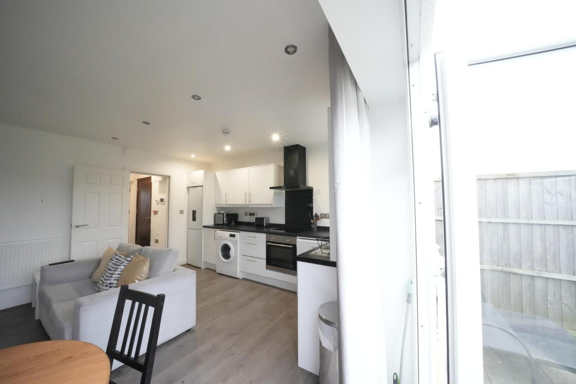 Hatton Apartments Heathrow Airport- Free Parking-Free Underground To And From Heathrow Airport Hatton Cross See Picture-See London Fast Hatton Cross To Central London 30Min Extérieur photo